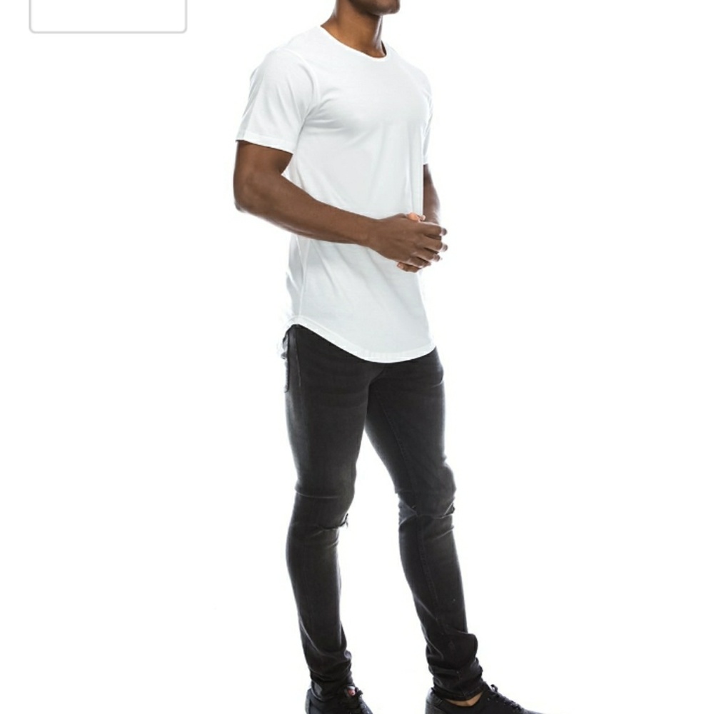 White Tee with a curved Hem. New.